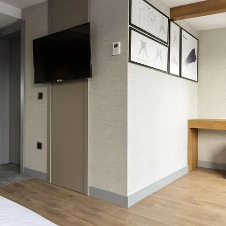 Ramada Encore by Wyndham Istanbul Arnavutkoy-2